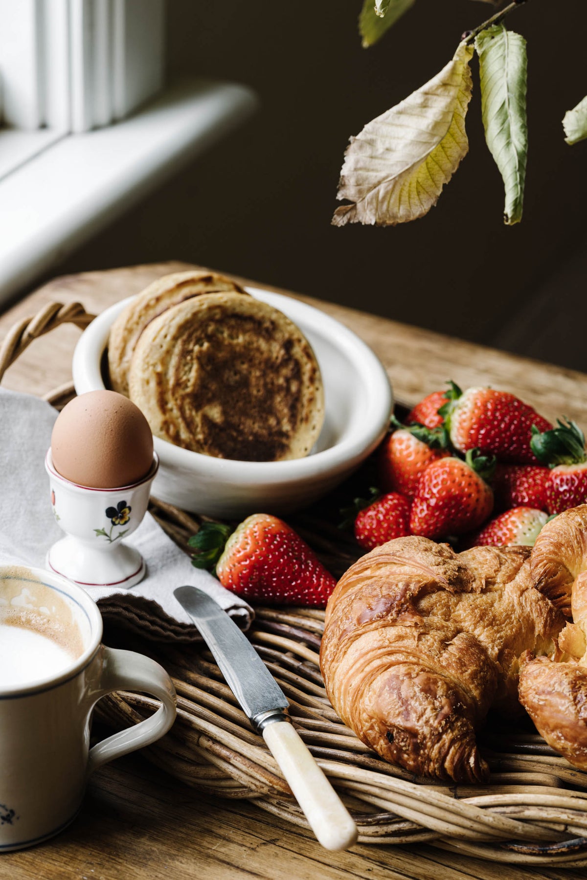 Macedon Ranges Produce Breakfast with eggs and crumpets and strawberries
