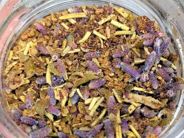 looking inside a jar of Meat and Vege Rub from Chintin Botancials in the Macedon Ranges