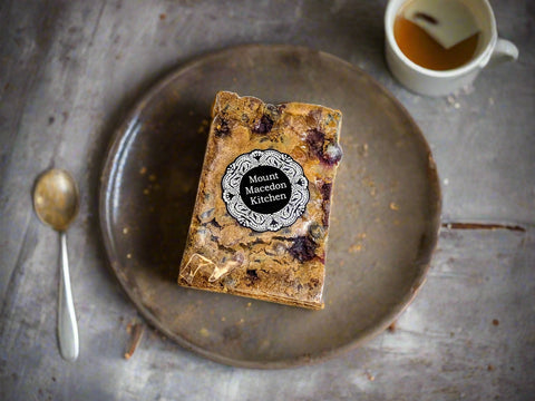 macedon ranges made blondie slice
